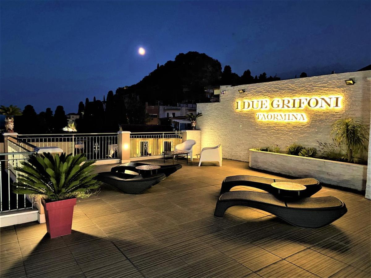 I Due Grifoni Studio Flat Taormina Bagian luar foto